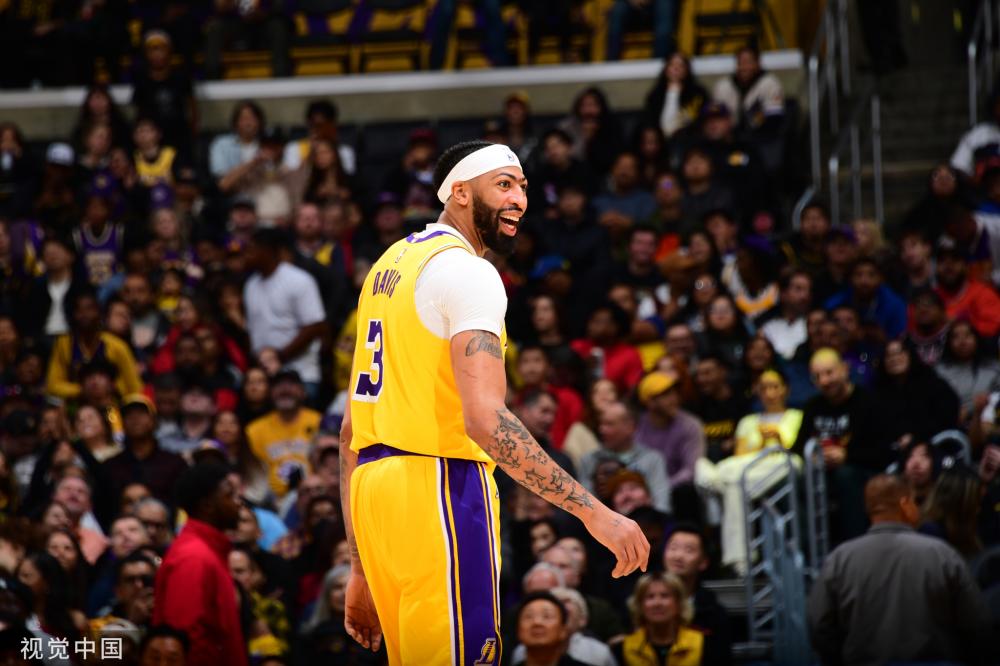 两强针锋相 两强针锋相