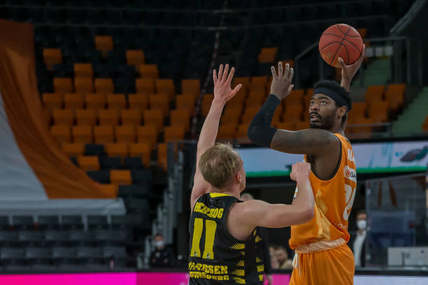 挺进16强 挺进16强