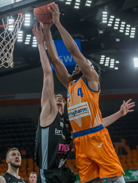 新回到胜利 新回到胜利