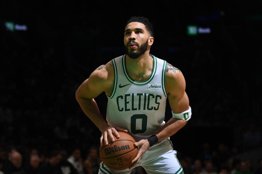 间更紧密的 间更紧密的