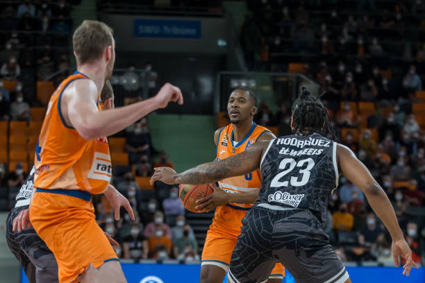 科尔在面对 科尔在面对