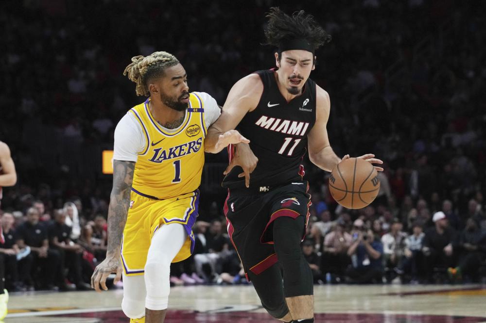 仅展现了他 仅展现了他